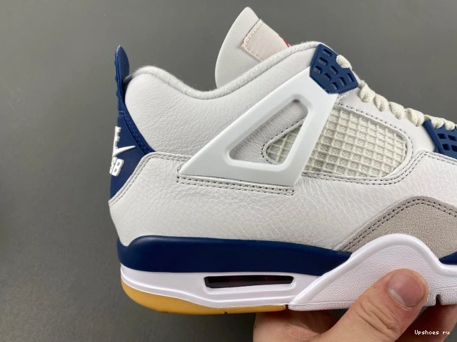 Navy Retro  Jordan DR5415-100 4 SB 0817